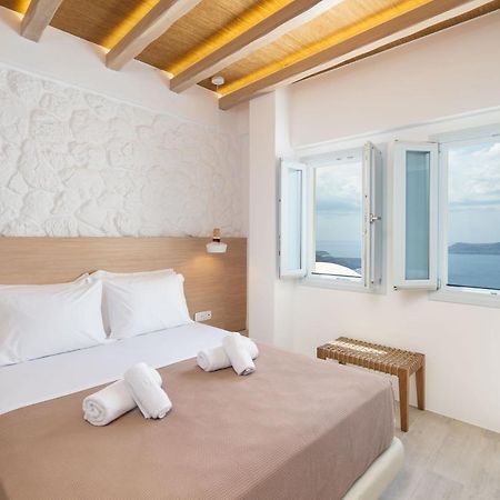 Airth Santorini Suites ฟิรอสเตฟานี ภายนอก รูปภาพ