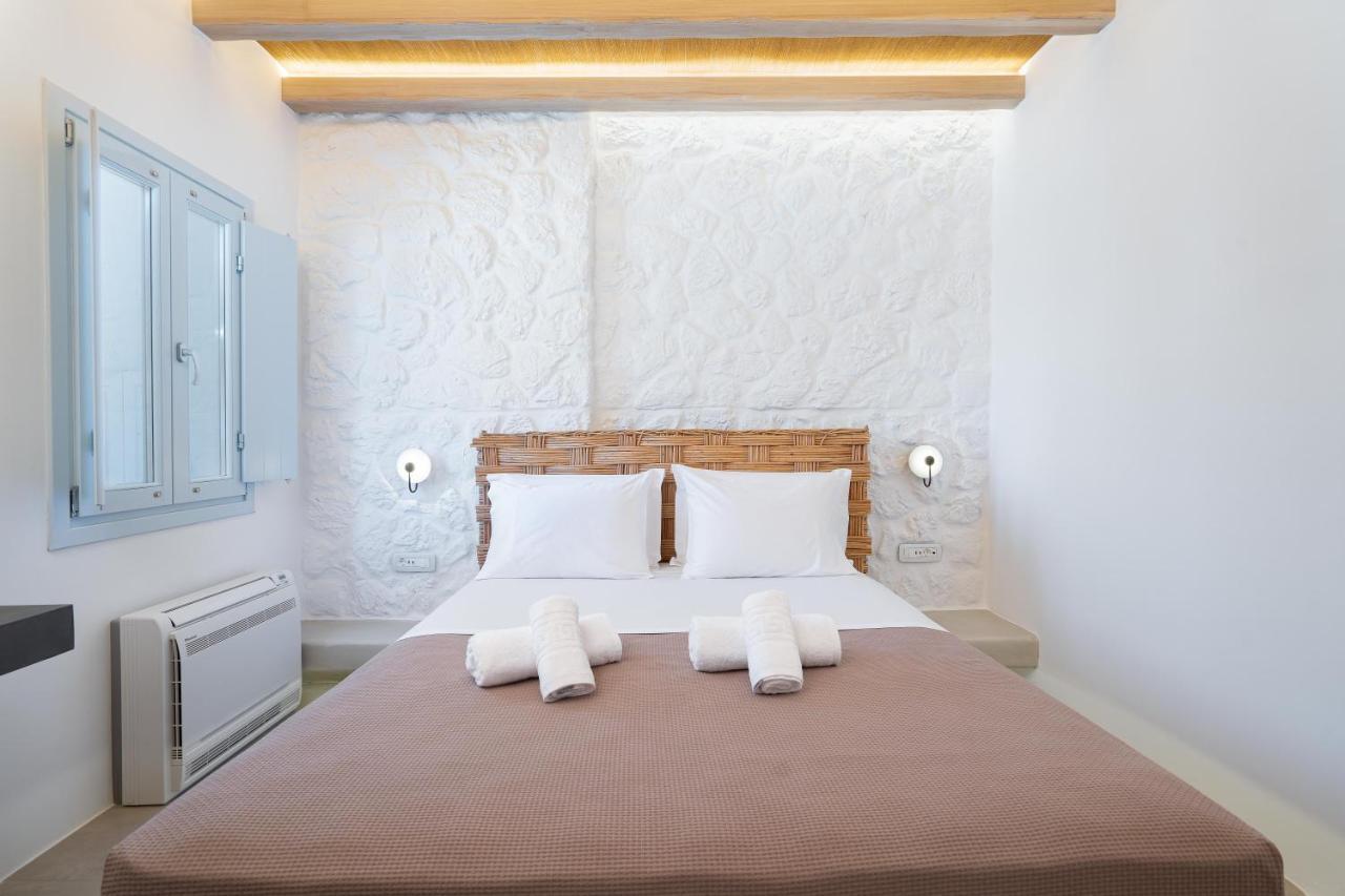 Airth Santorini Suites ฟิรอสเตฟานี ภายนอก รูปภาพ