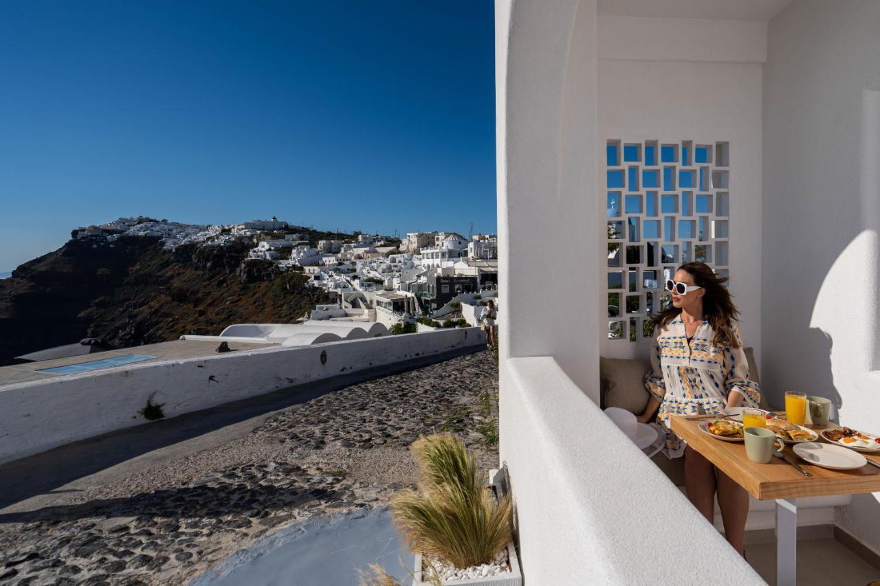 Airth Santorini Suites ฟิรอสเตฟานี ภายนอก รูปภาพ