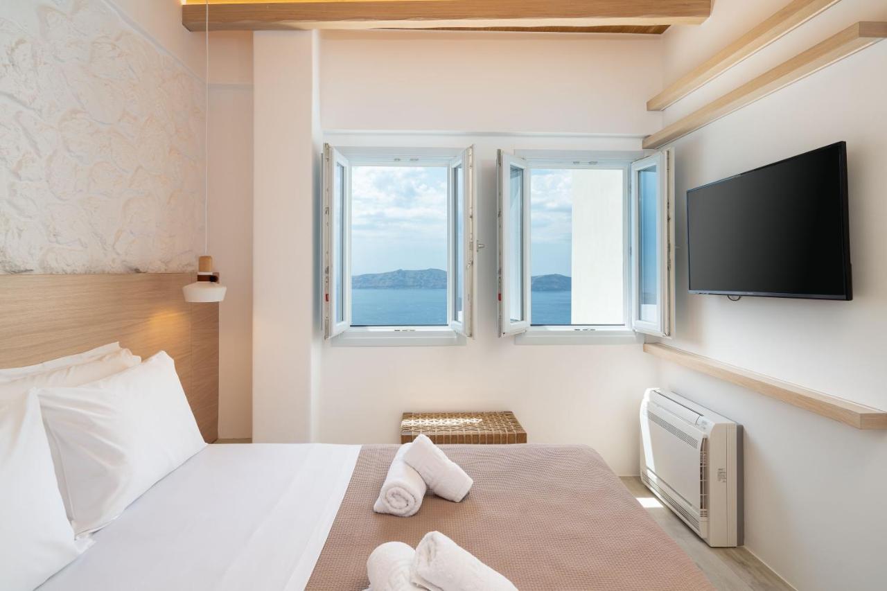 Airth Santorini Suites ฟิรอสเตฟานี ภายนอก รูปภาพ
