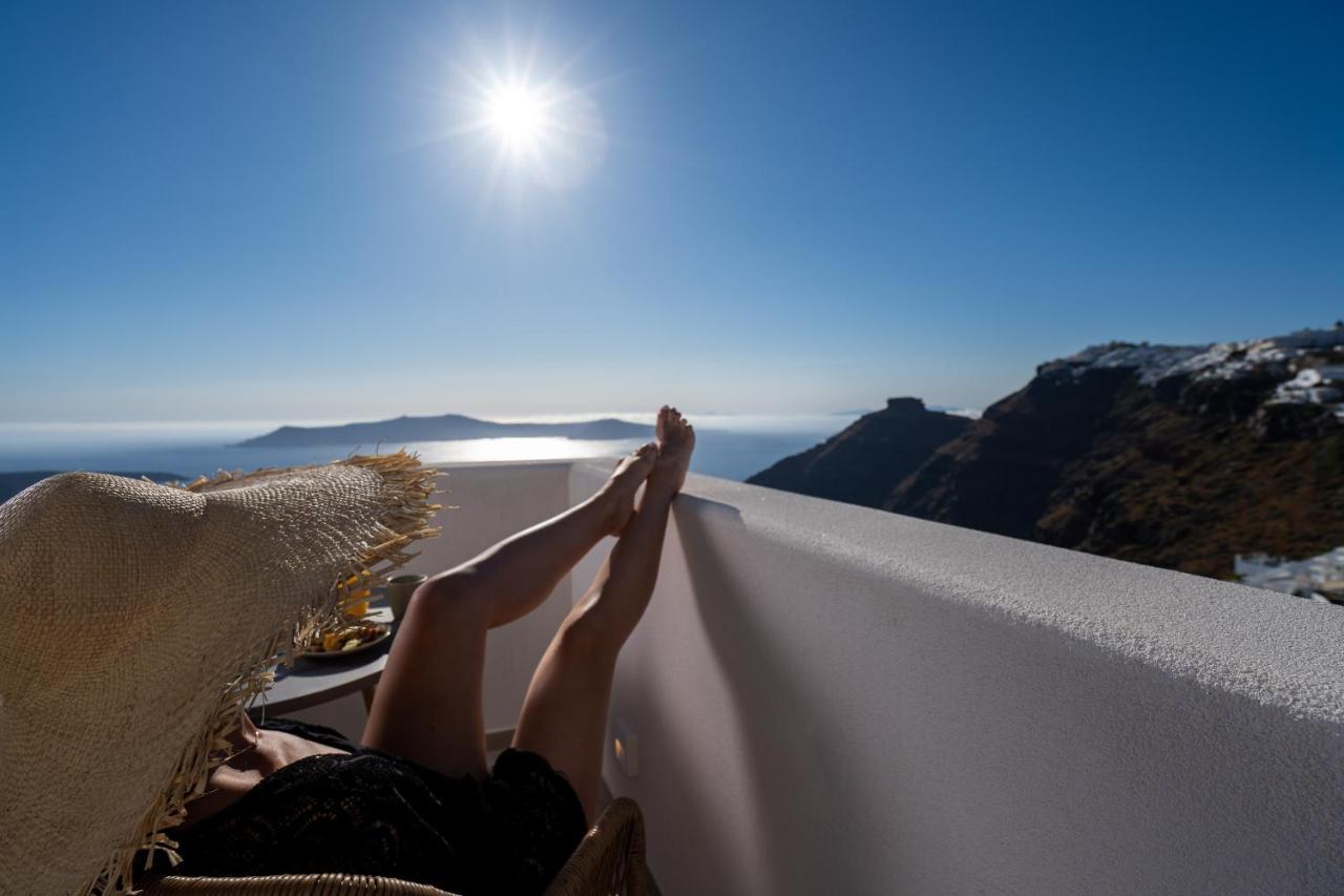Airth Santorini Suites ฟิรอสเตฟานี ภายนอก รูปภาพ