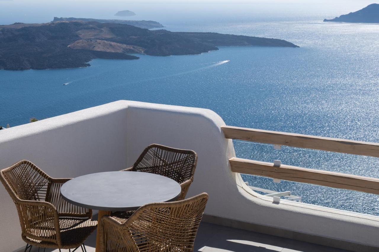Airth Santorini Suites ฟิรอสเตฟานี ภายนอก รูปภาพ