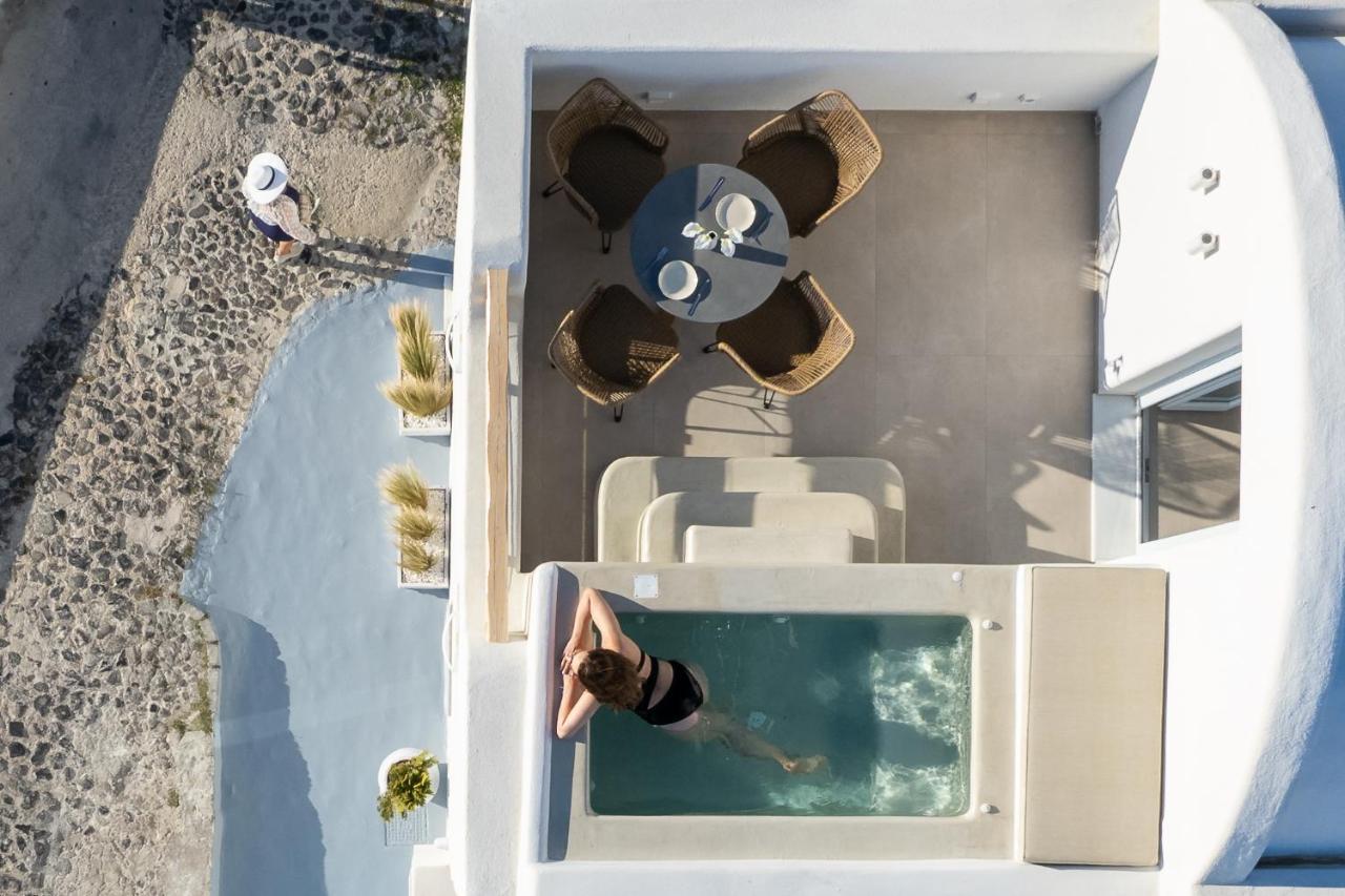 Airth Santorini Suites ฟิรอสเตฟานี ภายนอก รูปภาพ