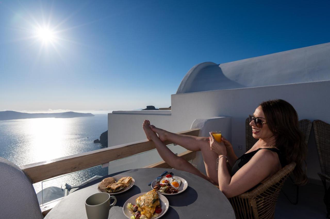Airth Santorini Suites ฟิรอสเตฟานี ภายนอก รูปภาพ