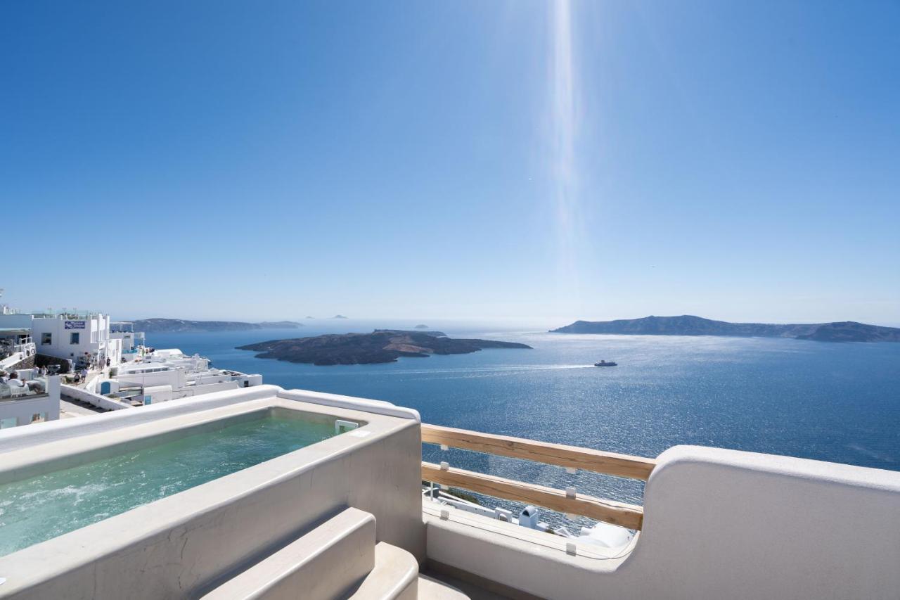 Airth Santorini Suites ฟิรอสเตฟานี ภายนอก รูปภาพ