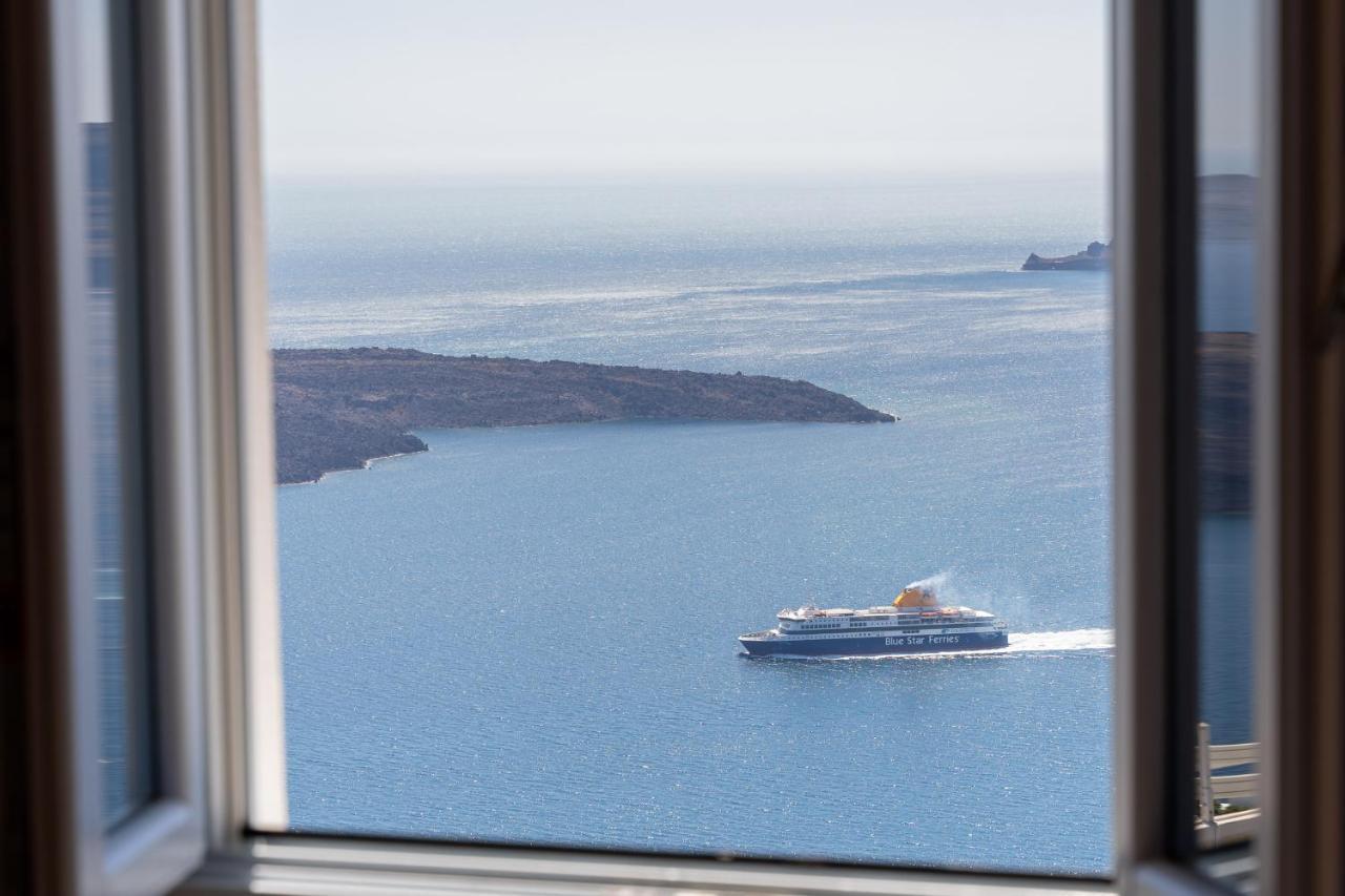Airth Santorini Suites ฟิรอสเตฟานี ภายนอก รูปภาพ