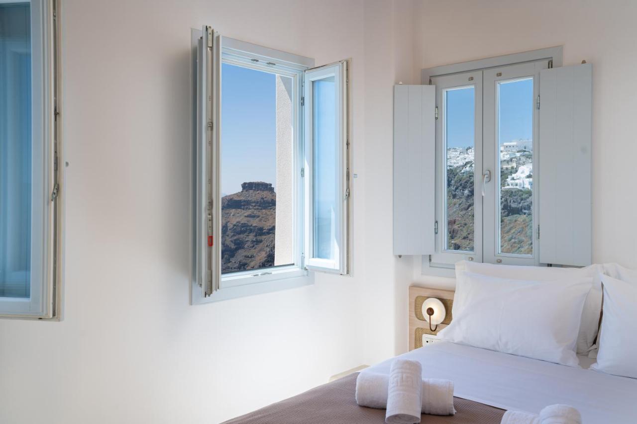 Airth Santorini Suites ฟิรอสเตฟานี ภายนอก รูปภาพ