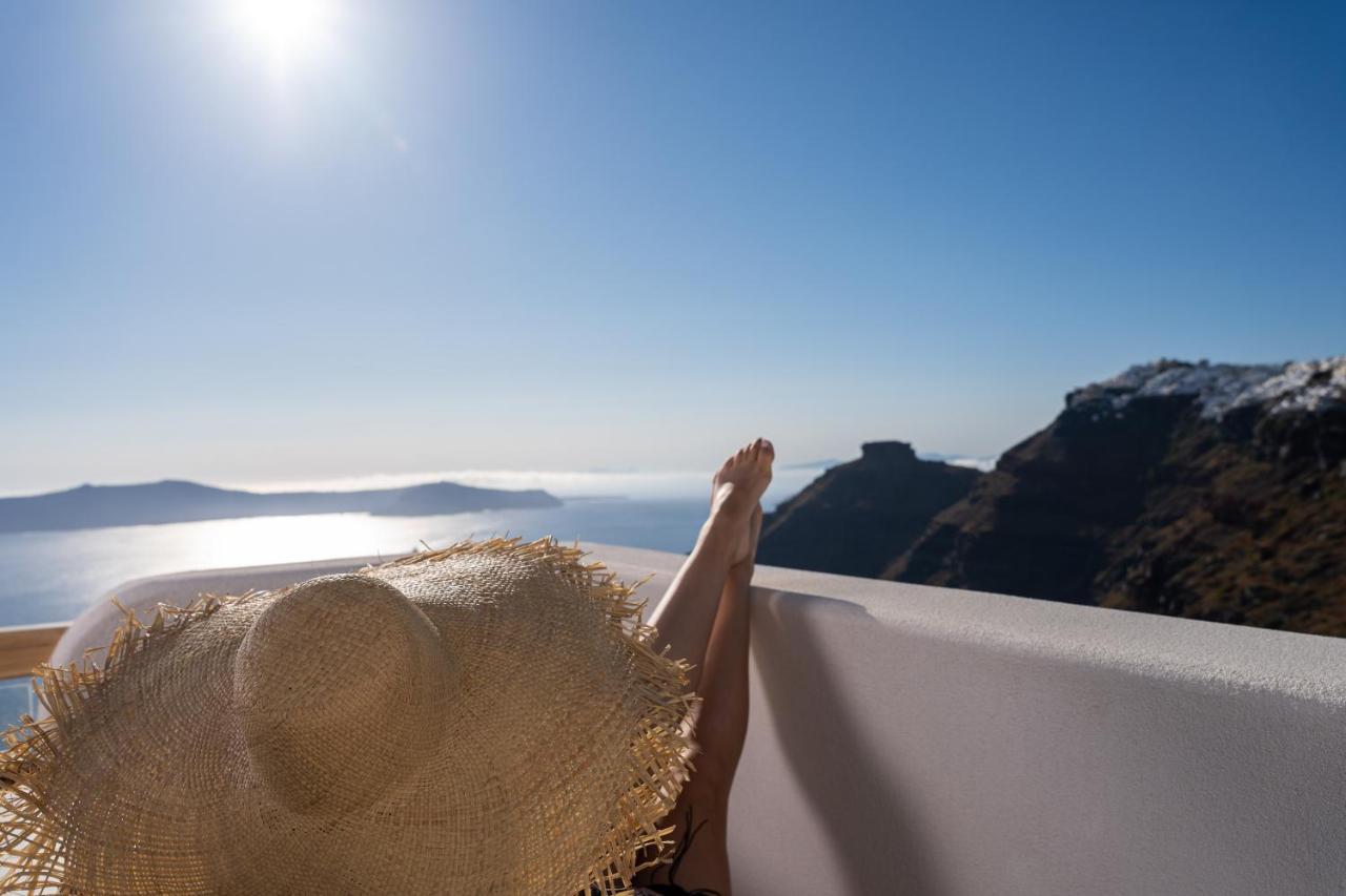 Airth Santorini Suites ฟิรอสเตฟานี ภายนอก รูปภาพ